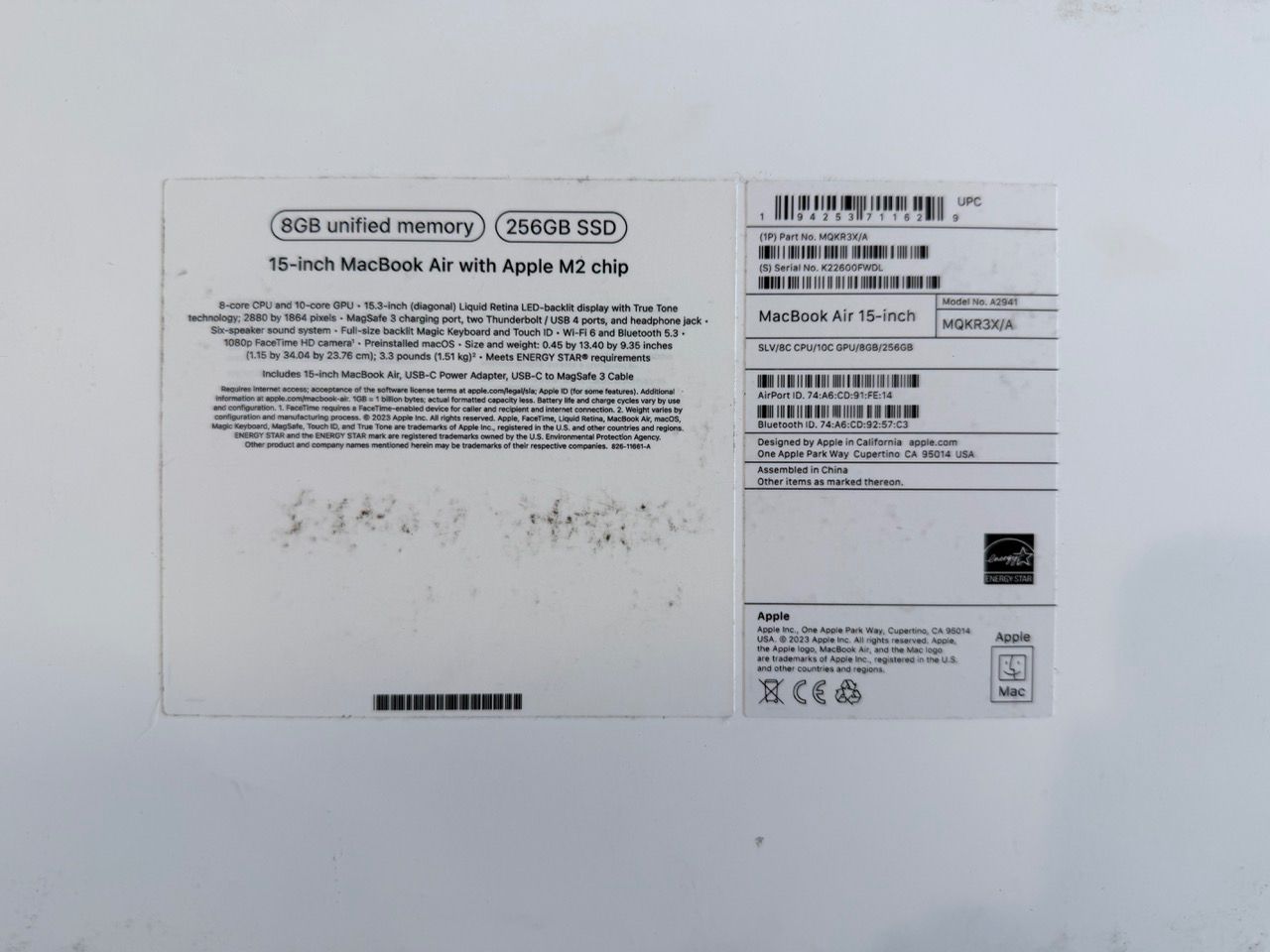 MacBook Air (15-Inch, M2, 2023) Silver - View 2