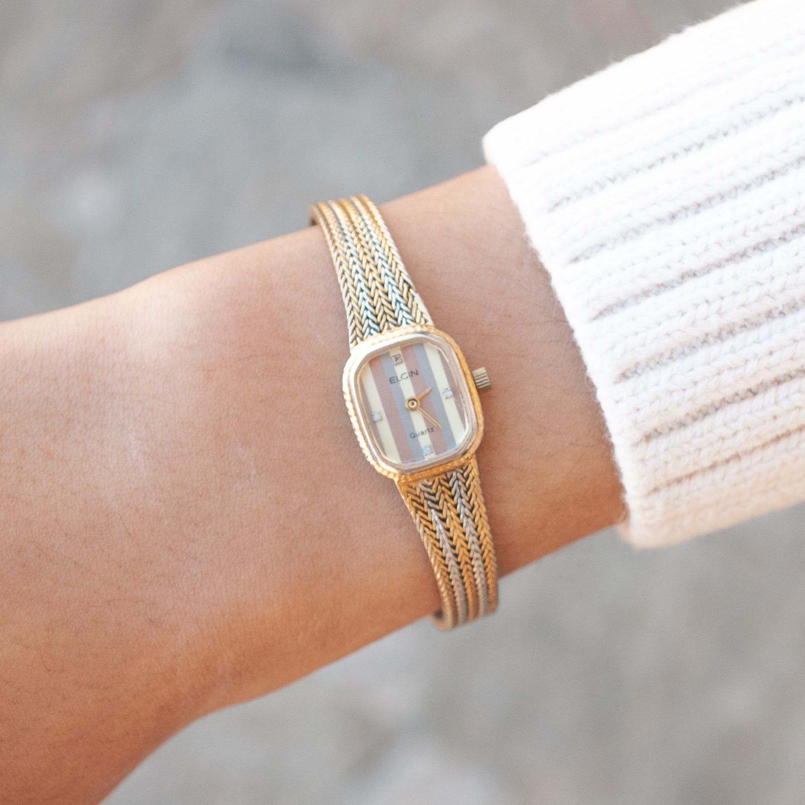 SEArie.vintageチェック SEEK Vintage | Timeless Vintage Pieces